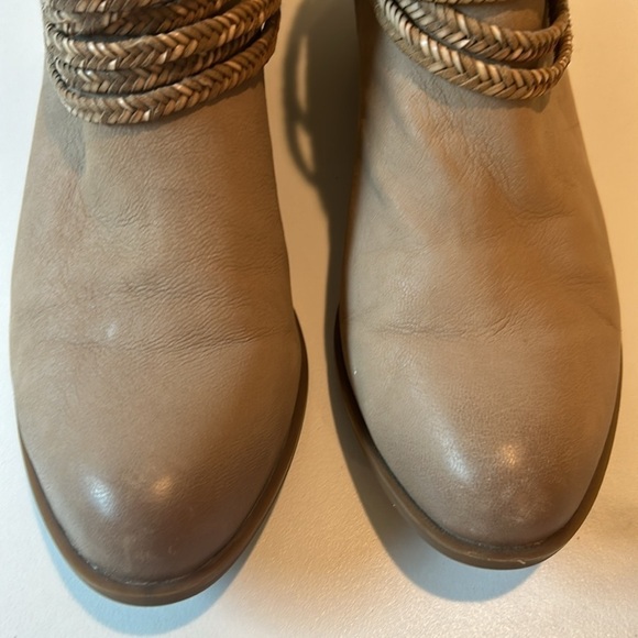 Western Fringe Bohemian Braid BCBGeneration Boot Craftee Bootie - Picture 9 of 11